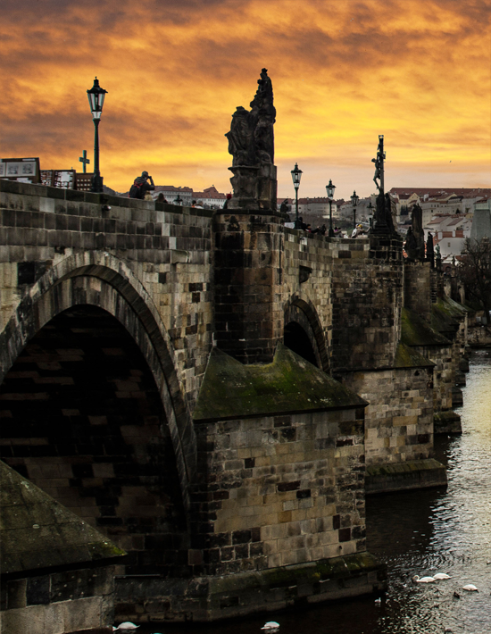 Noční život Praha bary kluby villa prag